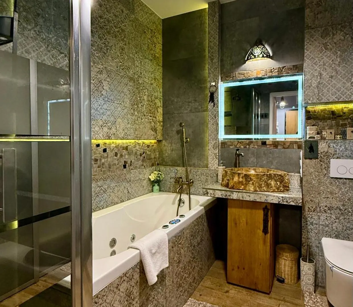 Exclusive Jacuzzi Penthouse With Garage Apartment Krakow