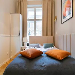 Modern Pilsudskiego Street Appartement